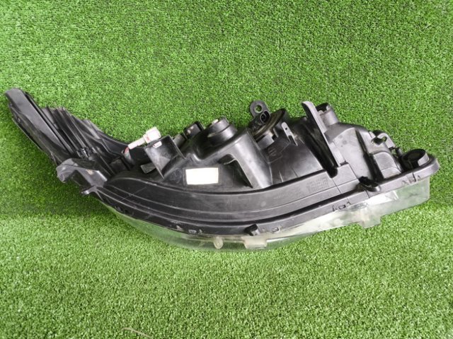 Фара ліва 8115007121 TOYOTA