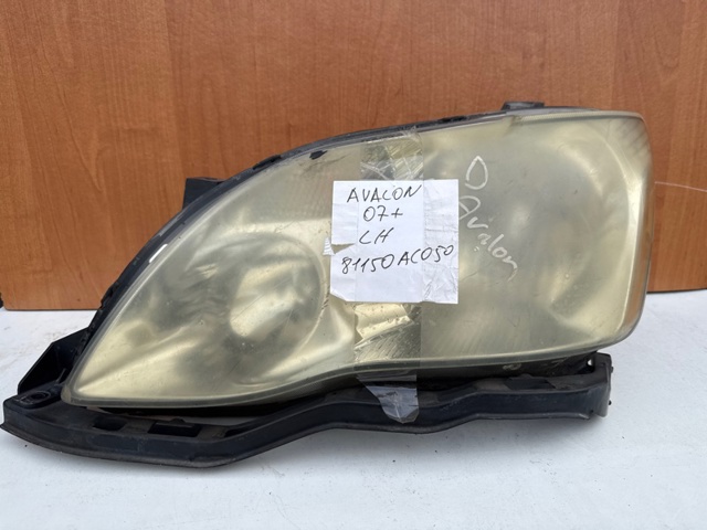 Фара дальнього світла в зборі 81150AC050 TOYOTA