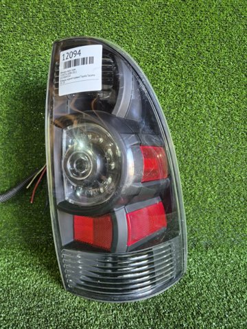 Задній правий стоп 8155004150 TOYOTA