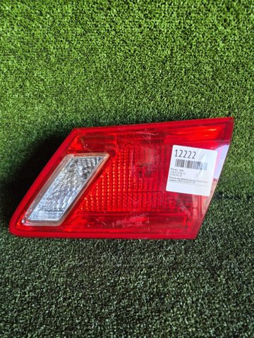 Фара задня права внутрішня 8158133150 TOYOTA