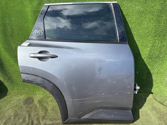 Двері задні, праві 821006RR0B NISSAN
