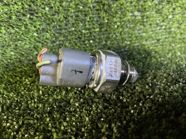 Датчик тиску палива 8945822010 TOYOTA