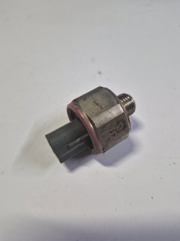 Датчик детонації 8961552010 TOYOTA