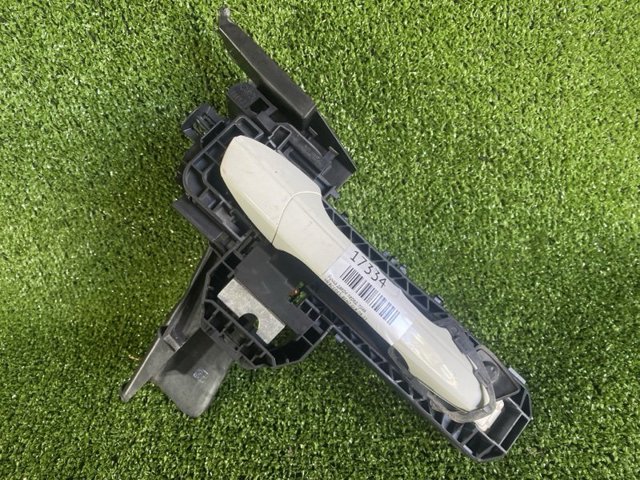 Ручка двере в зборі A20476002709999 MERCEDES