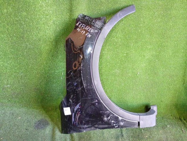 Переднє праве крило BB5Z16005A FORD