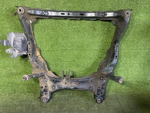 Передня балка EG213480XE MAZDA