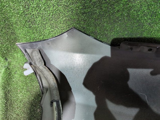 Переднє ліве крило FCA011CAMA NISSAN