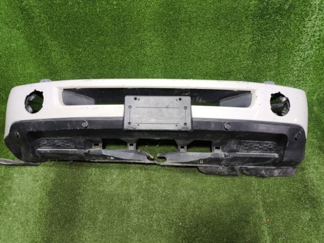 Бампер передній LR005814 LAND ROVER