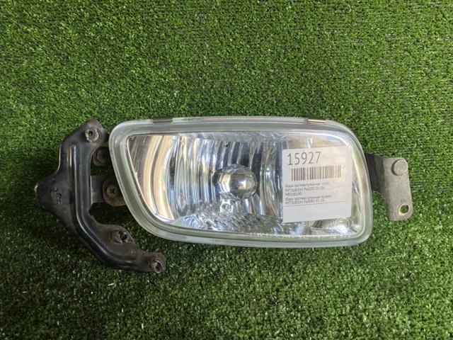 Права протитуманні фари MR508190 MITSUBISHI
