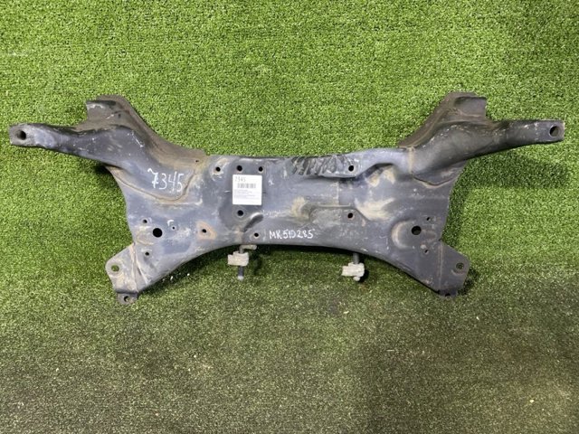 Передня балка MR510285 MITSUBISHI