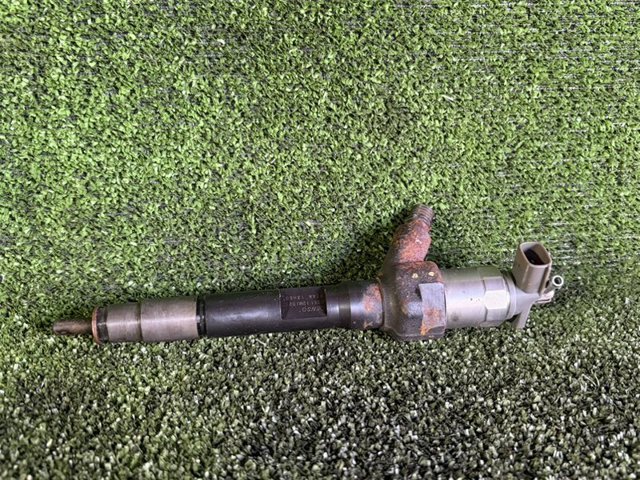Форсунка вприску палива R2AA13H50 MAZDA
