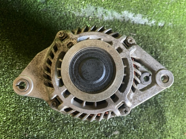 Генератор R2AA18300A MAZDA