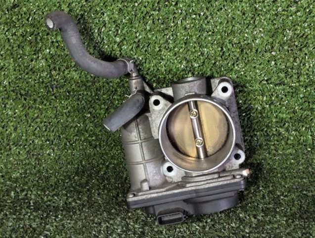 Блок дросельної заслінки SERA52601 NISSAN