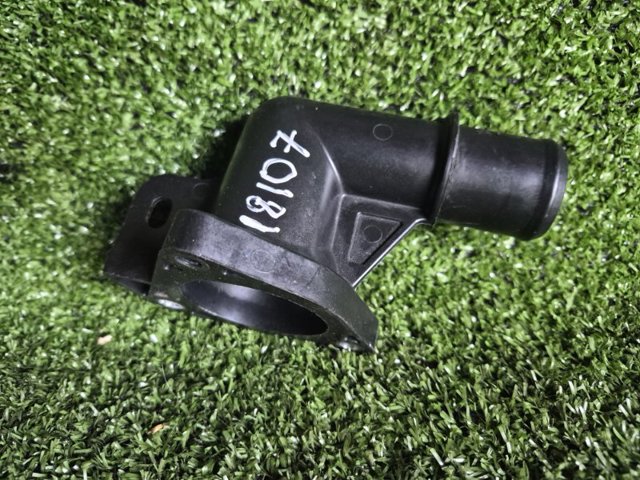 Кришка корпусу термостата SH0115172 MAZDA