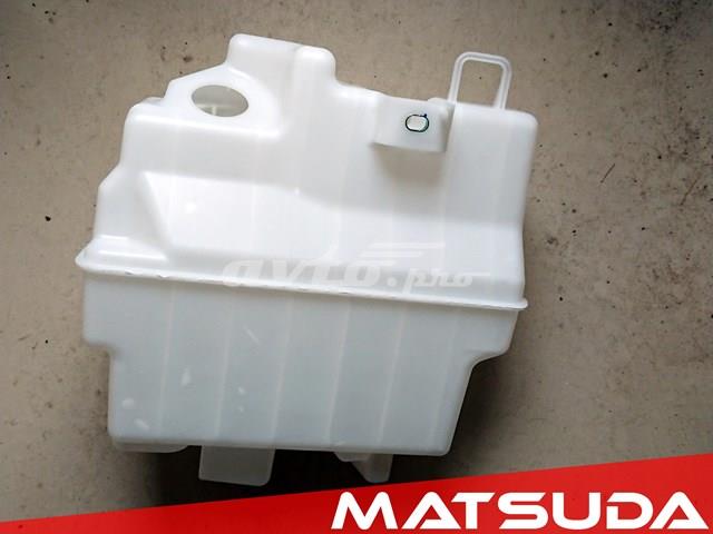 Бачок омивача скла BJT667481 MAZDA