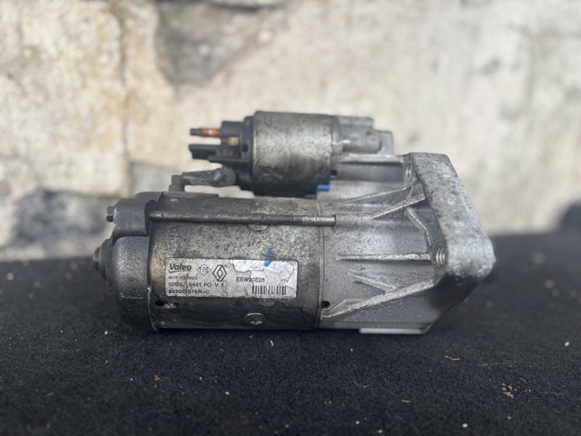 Стартер автомобільний 233001375R RENAULT