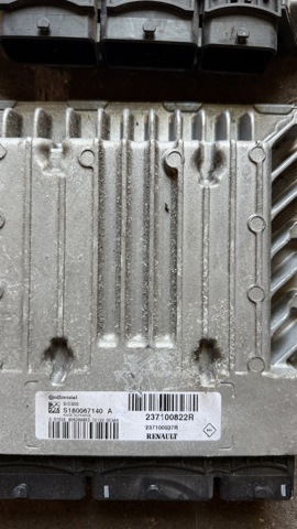 Блок електронного управління 237100822R RENAULT