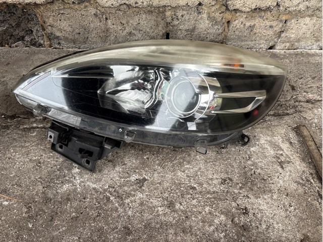 Фара ліва передня 260601946R RENAULT