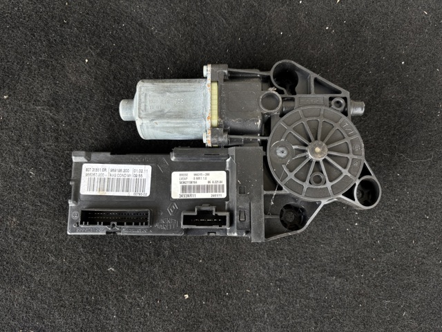 Привід ліфта задній 807315510R RENAULT
