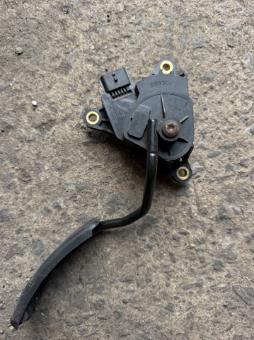 Педаль акселератора 8200153268 RENAULT