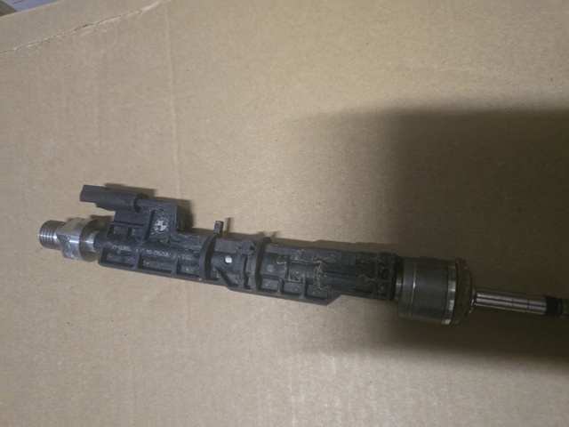 Форсунки електромагнітні 13647852362 BMW