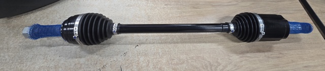Піввісь передня, права 142011900B TESLA