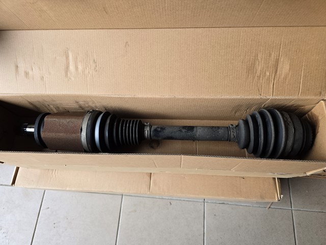 Привід передній лівий 31608694341 BMW