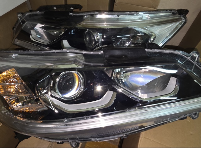 Фара правая 33100T2AA81 HONDA