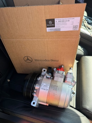 Компресор системи кондиціювання A0008301604 MERCEDES