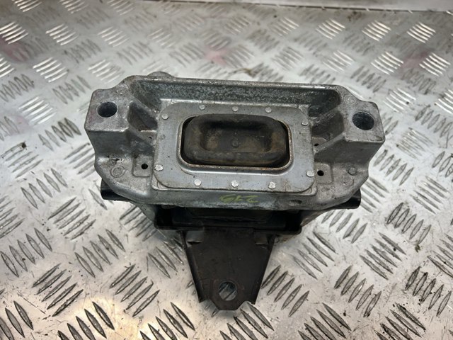 Подушка (опора) двигуна, права передня 1091A211 MITSUBISHI