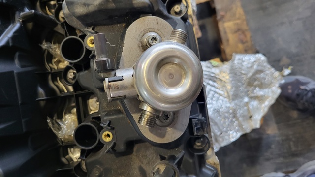 Насос паливний високого тиску 13517642466 BMW
