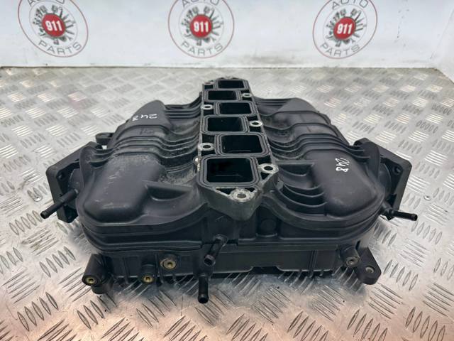 Колектор впускний верхній 14010JK20A NISSAN