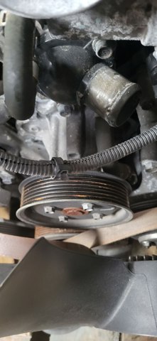 Шків водяної помпи Інфініті QX56