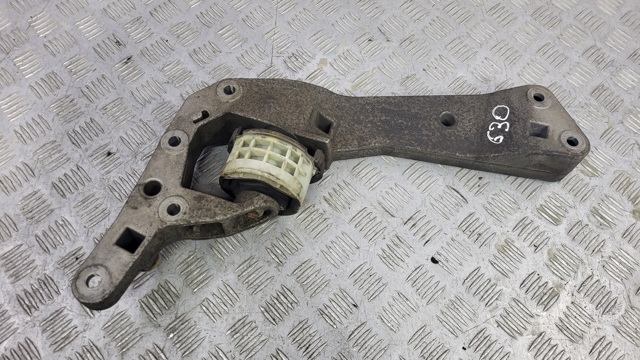 Балка кріплення коробки передач 22326861583 BMW