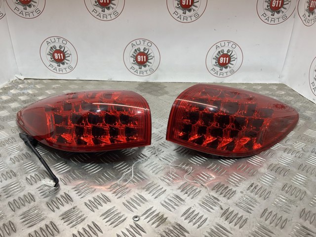 Фара задня права зовнішня 265501BA0D NISSAN