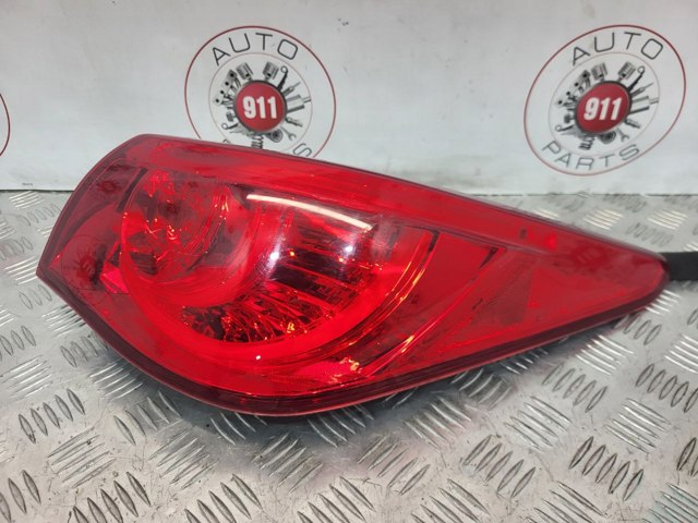 Задні ліхтарі 265504HB0B NISSAN