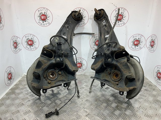 Цапфа - поворотний кулак заднім виходом, 4125A112 MITSUBISHI