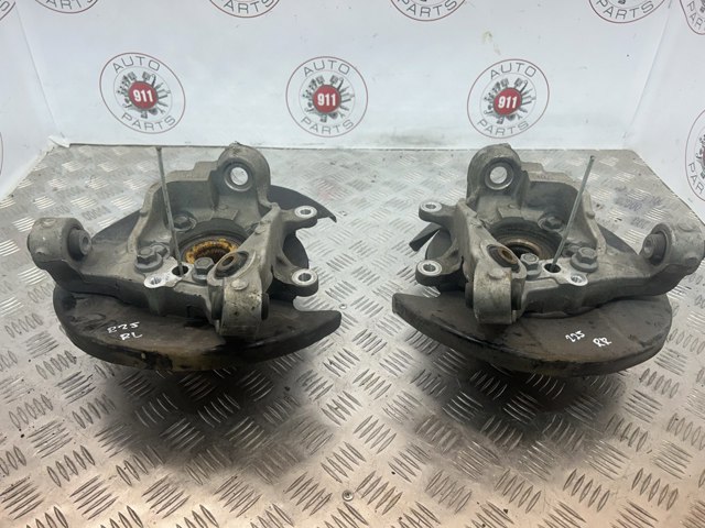 Цапфа поворотна ліва 430191BA0B NISSAN