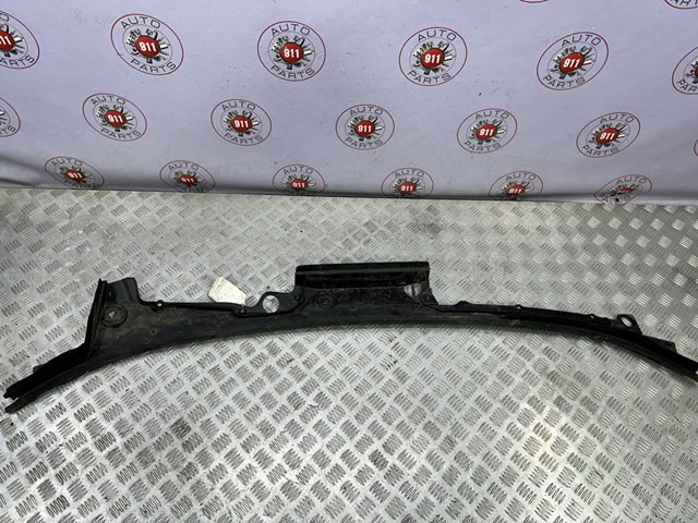 Решітка склоочисників 51717184563 BMW
