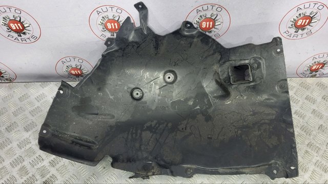 Підкрилок переднього крила, лівий передній 51717315729 BMW