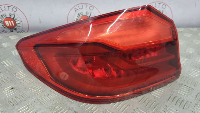 Задня ліва зовнішня фара 63217376469 BMW