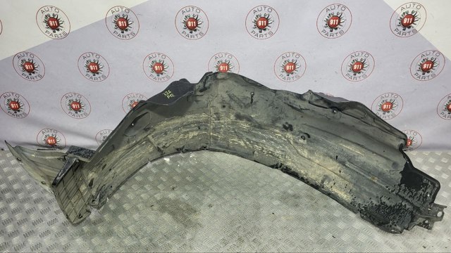Підкрилки передні праві 638401LA0A NISSAN