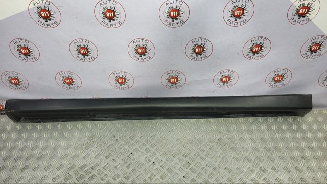 Накладка зовнішня (молдинг) порога, лівий 6512A421 MITSUBISHI