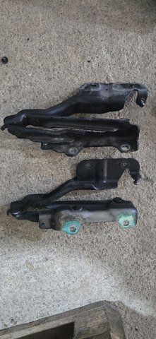 Завіса капота права 654005NN0A NISSAN