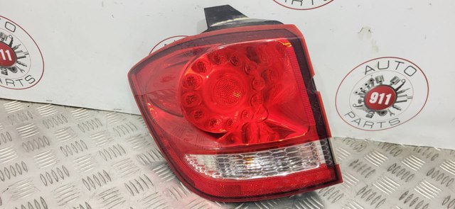 Задній лівий зовнішній ліхтар 68078465AD CHRYSLER