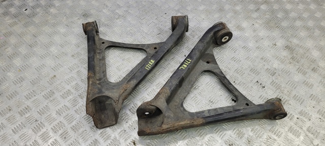 Балансир задній нижній, лівий 7L0505311B VAG