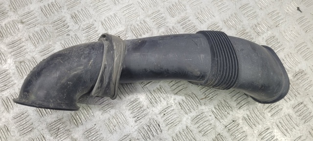 Патрубок повітряний, вхід повітряного фільтра 7L6129752B VAG