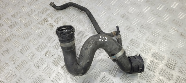 Патрубок системи охолодження 7L8122101D VAG