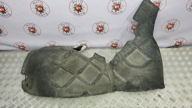 Підкрилок переднього крила, правий задній 7P6805978 VAG