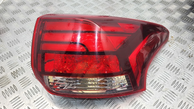 Фара задня права зовнішня 8330B178 MITSUBISHI